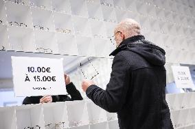 Opening of the discount eyeglasses shop Blacksheep - Paris AJ