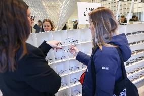 Opening of the discount eyeglasses shop Blacksheep - Paris AJ