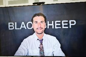 Opening of the discount eyeglasses shop Blacksheep - Paris AJ