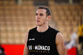 French Cup Round of Sixteen - AS Monaco v Paris Basket