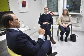 PRINCE DANIEL VISITS TRANSPLANTATION CLINIC