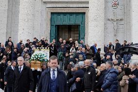 Funerali di Nicola Pietrangel