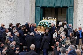 Funerali di Nicola Pietrangel