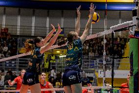 VOLLEY - CEV Cup Women - Reale Mutua Fenera Chieri'76 vs Vasas Obuda Budapest