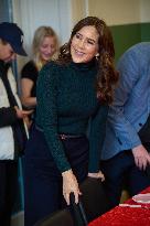 QUEEN MARY VISITS YOUTH SHELTER