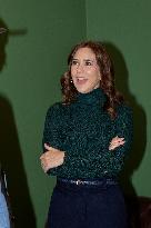 QUEEN MARY VISITS YOUTH SHELTER