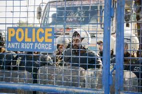 Khan Supporters Protest Outside Rawalpindi Jail - Pakistan