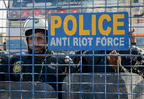 Khan Supporters Protest Outside Rawalpindi Jail - Pakistan