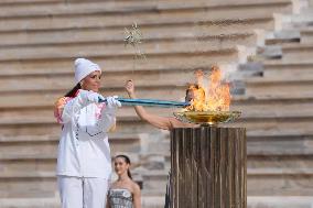 Handover of the Olympic Flame - Athens