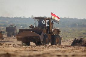 Egypt Opens Major Gaza Relief Camp