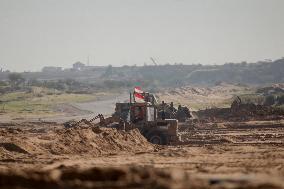 Egypt Opens Major Gaza Relief Camp