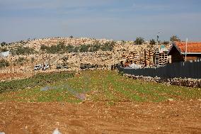 Israeli Forces Demolish Hebron Factory - Palestine