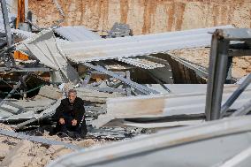 Israeli Forces Demolish Hebron Factory - Palestine