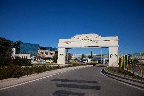 Millions of Perrier Bottles Blocked After New Contamination Incidents - Vergeze