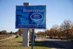 Millions of Perrier Bottles Blocked After New Contamination Incidents - Vergeze