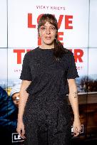 Love Me Tender Premiere - Paris AJ