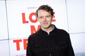 Love Me Tender Premiere - Paris AJ