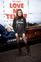 Love Me Tender Premiere - Paris AJ