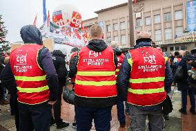 Stellantis Protest - Poissy