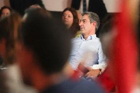 Francois Ruffin Meeting - Paris