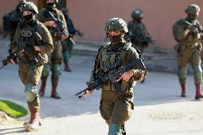Israeli Forces Detain Qalqilya Palestinian - West Bank