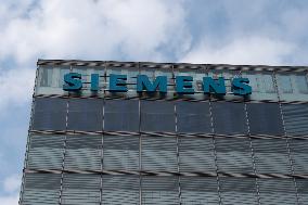 Siemens Building