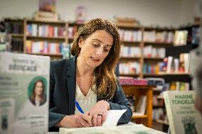 Marine Tondelier Book Signing Session - Henin-Beaumont