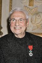 Frank Gehry knighted with the French Legion of Honor - Paris