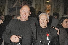 Frank Gehry knighted with the French Legion of Honor - Paris