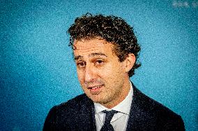 Informateur Sybrand Buma Continues To Speak With Party Leaders - The Hague