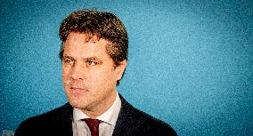 Informateur Sybrand Buma Continues To Speak With Party Leaders - The Hague