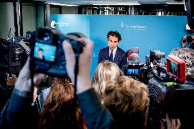 Informateur Sybrand Buma Continues To Speak With Party Leaders - The Hague