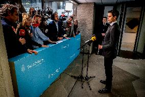 Informateur Sybrand Buma Continues To Speak With Party Leaders - The Hague