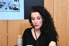 The illustrator Coco Signs Her New Book - Paris