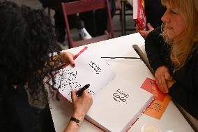 The illustrator Coco Signs Her New Book - Paris