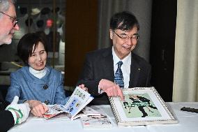 NOBEL CHAIRS ARE SIGNED BY THE PRIZE WINNERS