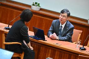 PRESS CONFERENCE WITH THE NOBEL PRIZE LAUREATES IN PHYSIOLOGY OR MEDICINE