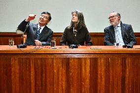 PRESS CONFERENCE WITH THE NOBEL PRIZE LAUREATES IN PHYSIOLOGY OR MEDICINE