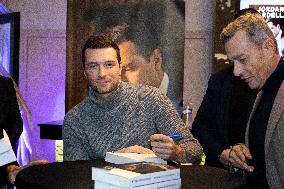 Jordan Bardella Book Signing - Escaudœuvres