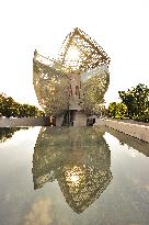FRANCE, PARIS (75) 16TH DISTRICT, FONDATION LOUIS VUITTON, BY THE ARCHITECT FRANK GERHY IN 2014, LOCATED IN BOIS DE BOULGNE AND