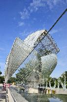 FRANCE, PARIS (75) 16TH DISTRICT, FONDATION LOUIS VUITTON, BY THE ARCHITECT FRANK GERHY IN 2014, LOCATED IN BOIS DE BOULGNE AND