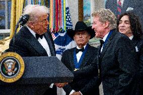 President Donald Trump Awards 2025 Kennedy Center Honorees With Medallions