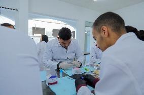 Al Azhar University in Gaza Reopens Dentistry Faculty - Palestine