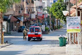 Israeli Forces Detain Qalqilya Palestinian - Palestine