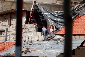 Israeli Forces Detain Qalqilya Palestinian - Palestine