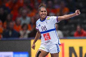 IHF Women's Handball World Championship - Argentina v France