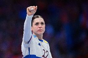 IHF Women's Handball World Championship - Argentina v France