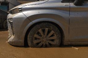 Death Toll From Devastating Floods Passes 900 - Indonesia