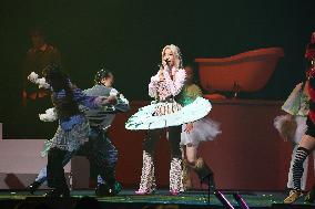 Female Singer Pei Yu Hung Concert in Taipei