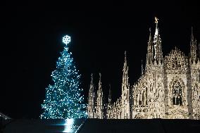 Christmas Tree Lighting Ceremony - Milan
